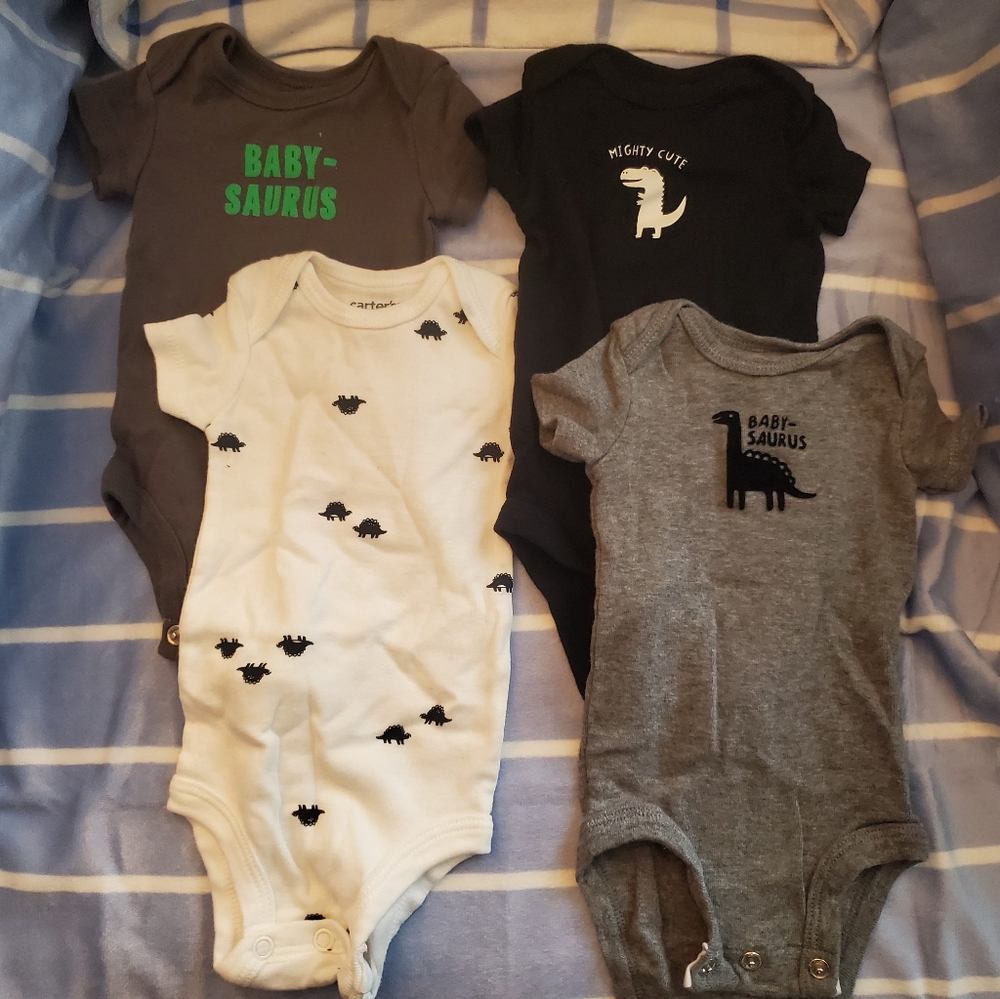 Carter's onsies- 4 bundle- dinosaurs